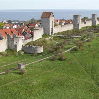 2016 04 unesco visby citywall gotland sweden