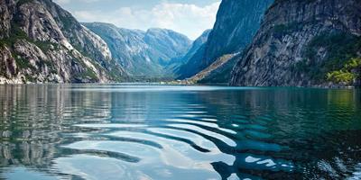 Geirangerfjord in Norway?400x200;crop