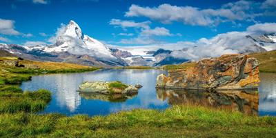 Matterhorn and Lake Stellisee in summer?400x200;crop