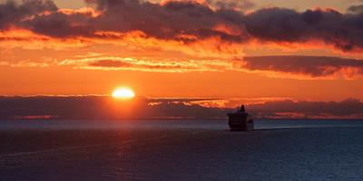 Morning Sun Cruise in Norway?400x200;crop