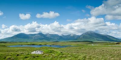 The Twelve Bens, County Galway ©Tourism Ireland?400x200;crop